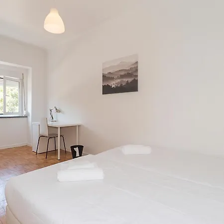 Houze_4 Flat In Apartment Lisbon